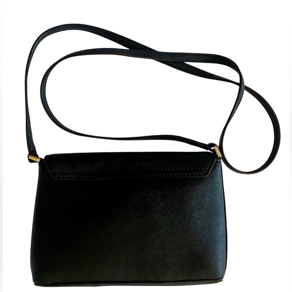 Kate Spade Chic Black Crossbody Bag with Strap and Compact Design - Picture 2 of 9